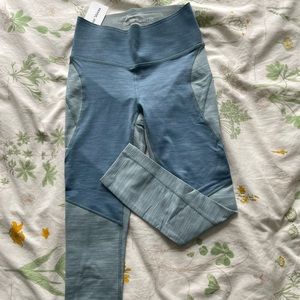 Outdoor voices leggings